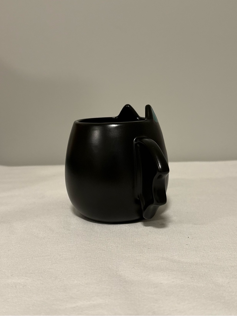 Hyde & EEK Black Bat Cat Figural Halloween Mug 15 oz - Picture 5 of 8